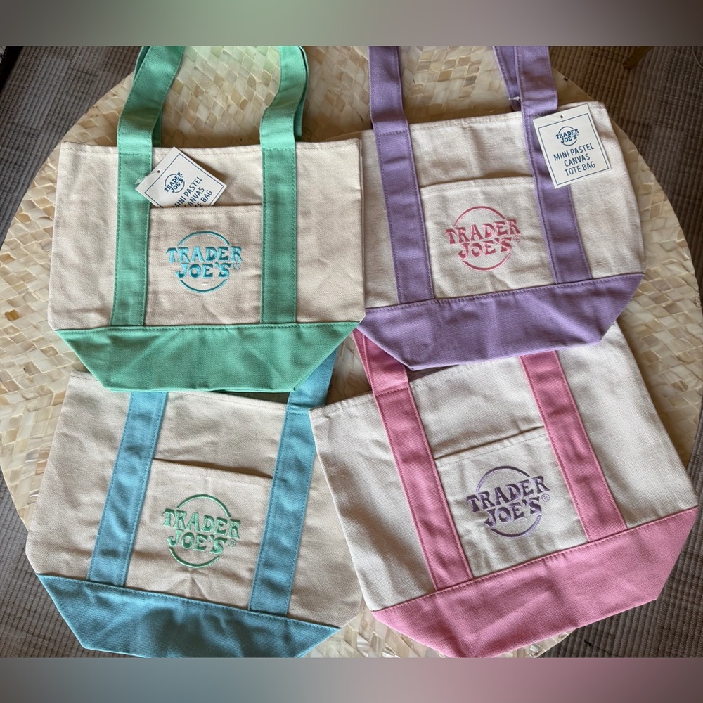 Set of 4 | Brand new Trader Joe’s Mini Canvas Tote bags | Pastel Colors